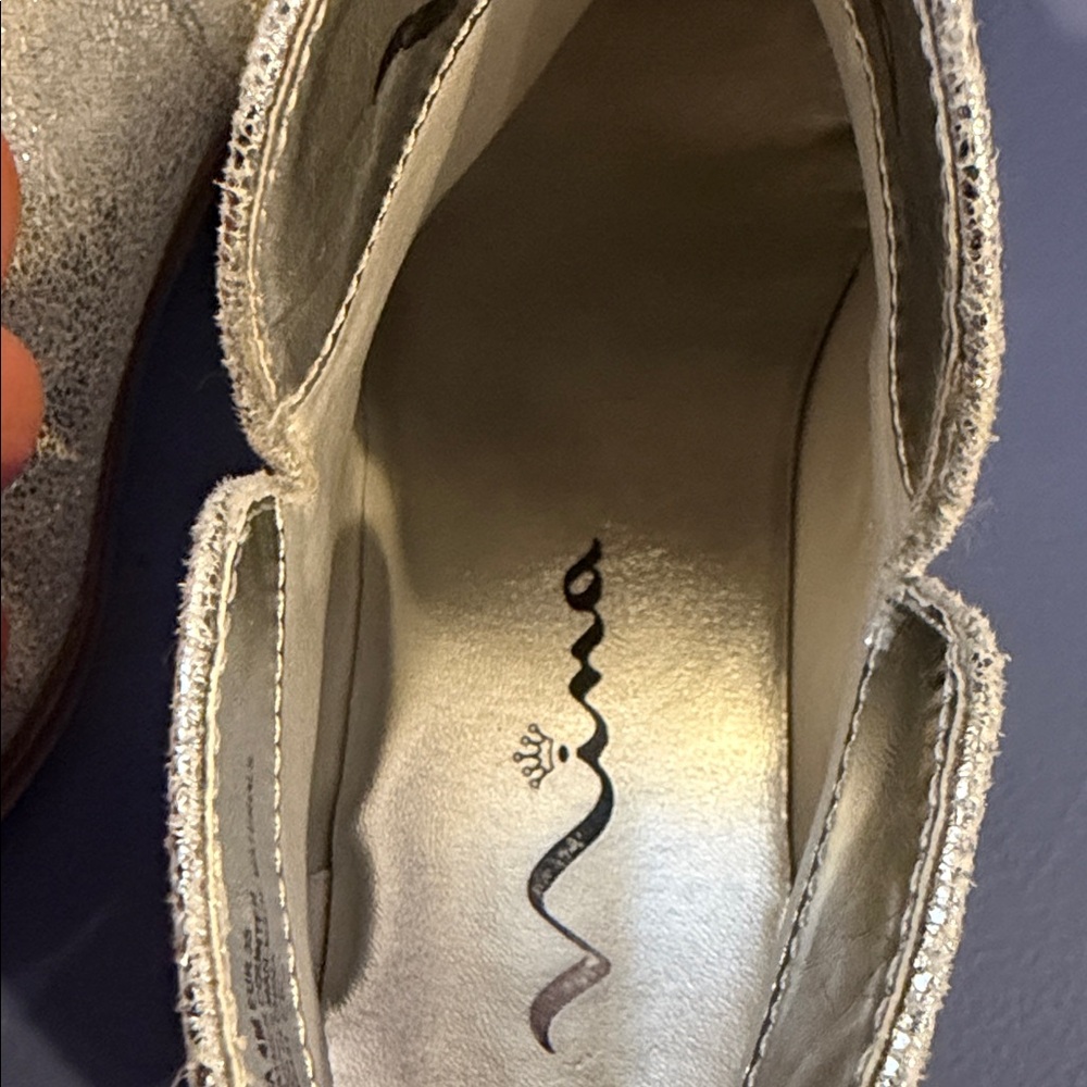 Nina by Nine West Silver Kids Ankle Boots Usa:4  Europe:35 - Picture 4 of 5
